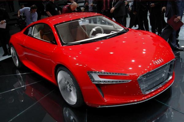 01-audi-e-tron-live (Medium).jpg