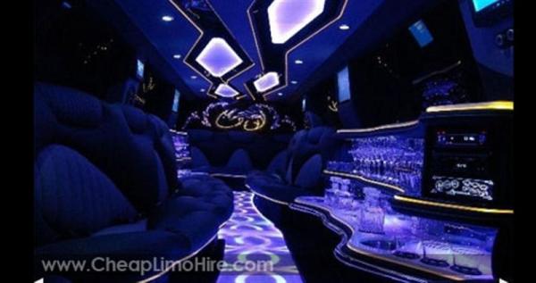 audi-q7-limo-interior (Medium).jpg